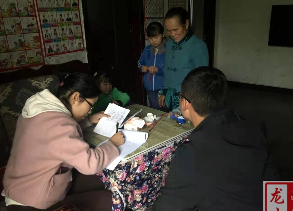 做孩子们心中的那一束光—靛房镇九年制学校陈吉利老师侧记