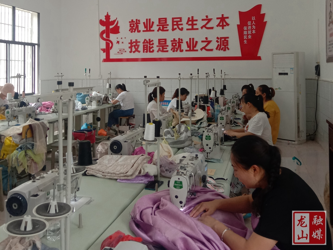 县就业培训中心开展缝纫工培训点亮千家万户