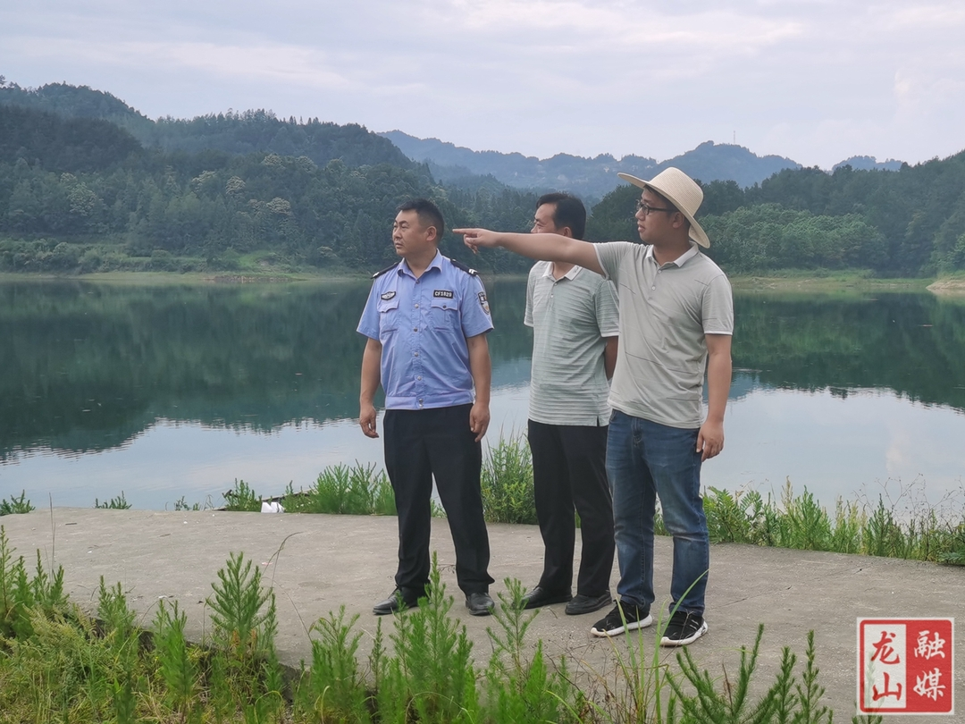 石牌镇多措并举织牢青少年儿童防溺水安全网