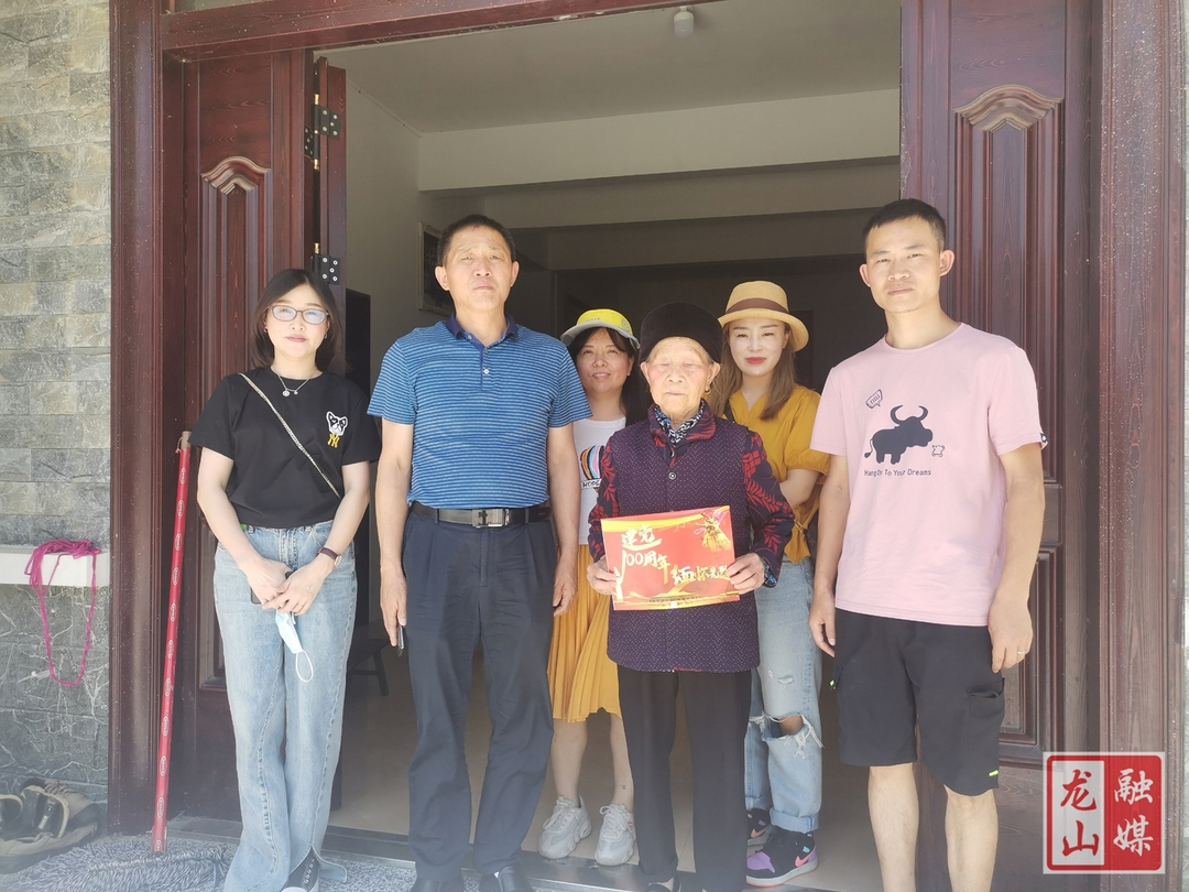 召市：走访慰问军烈属 浓浓真情暖人心