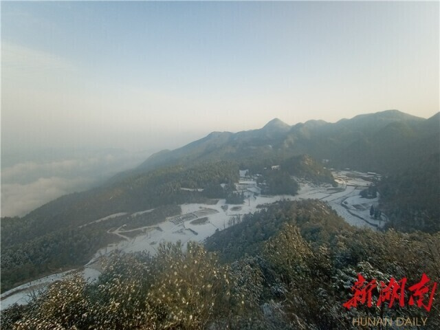 湖南日报·散文丨刘大印：山上山下的风景