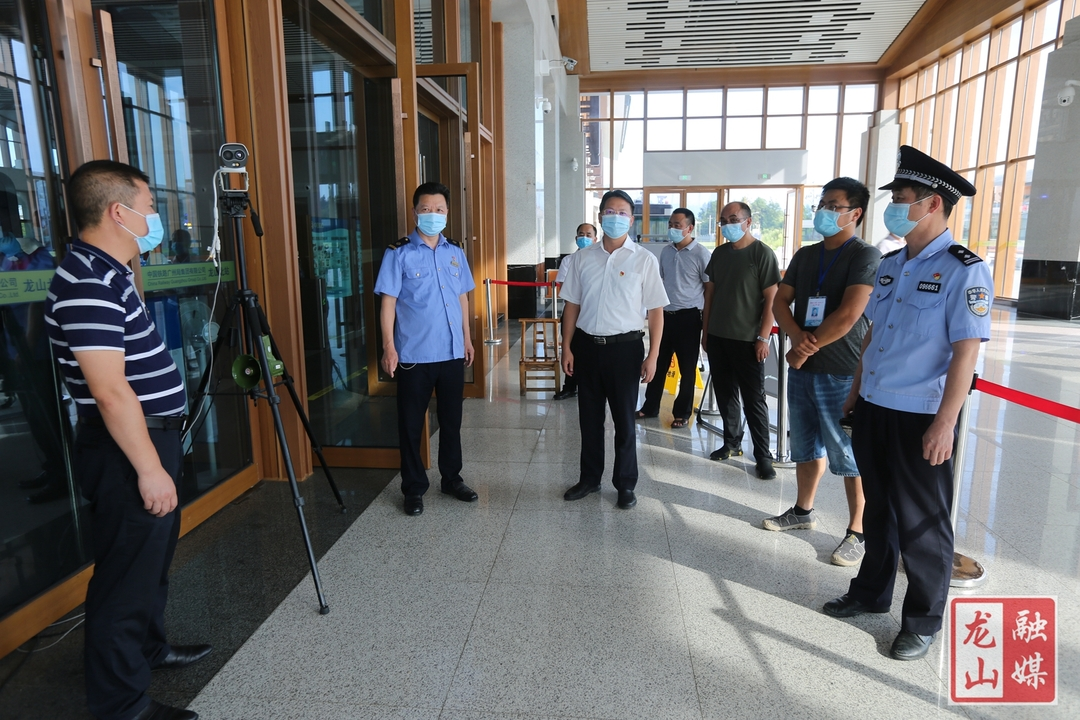 刘冬生：迅速行动   坚决打赢疫情防控“保卫战”