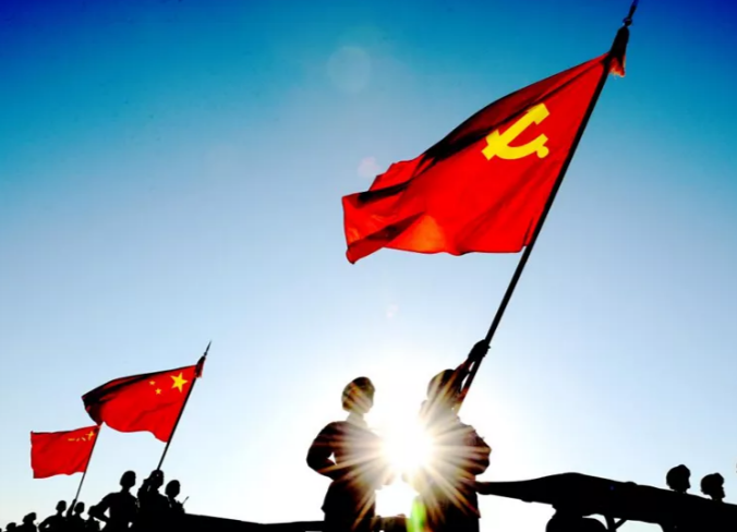 解辛平：风展红旗起新航