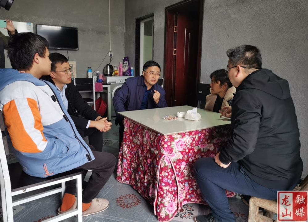 余佳祥到茨岩塘镇树溪村调研乡村振兴工作