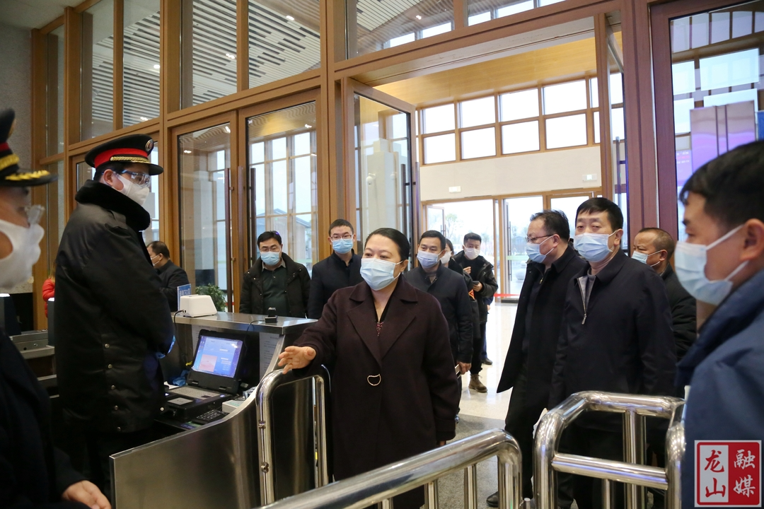 【新春走基层】吴凌频、高湘文到龙山县督查安全生产和疫情防控工作