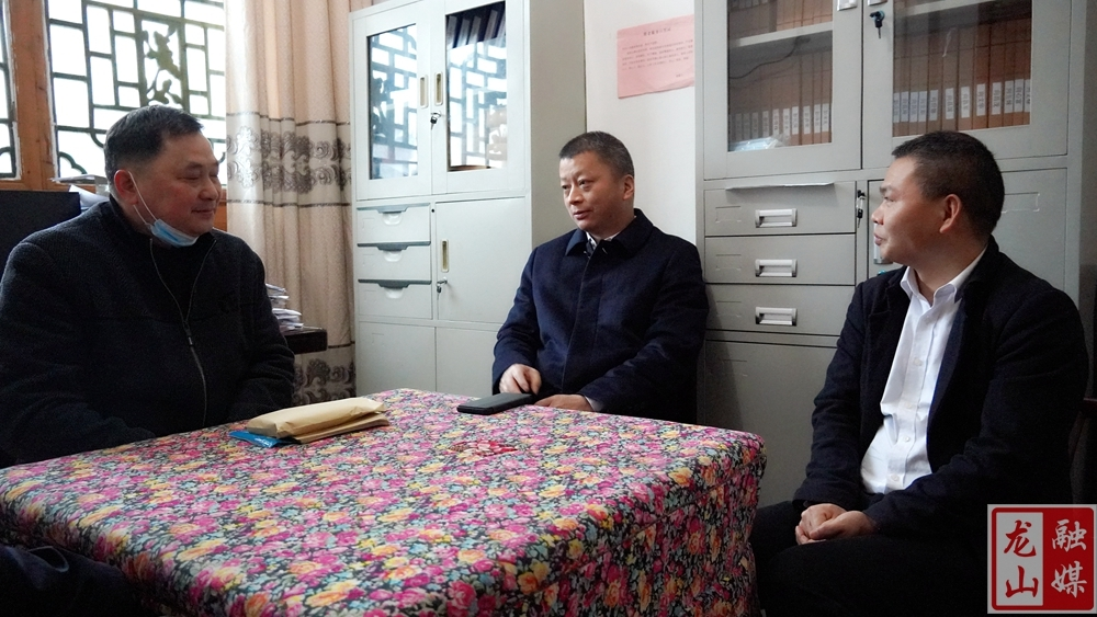 【新春走基层】黄勇到里耶镇开展春节走访慰问