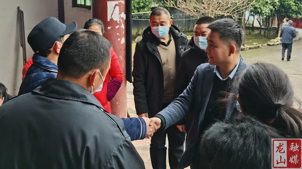 【新春走基层】叶明江到靛房镇开展走访慰问活动