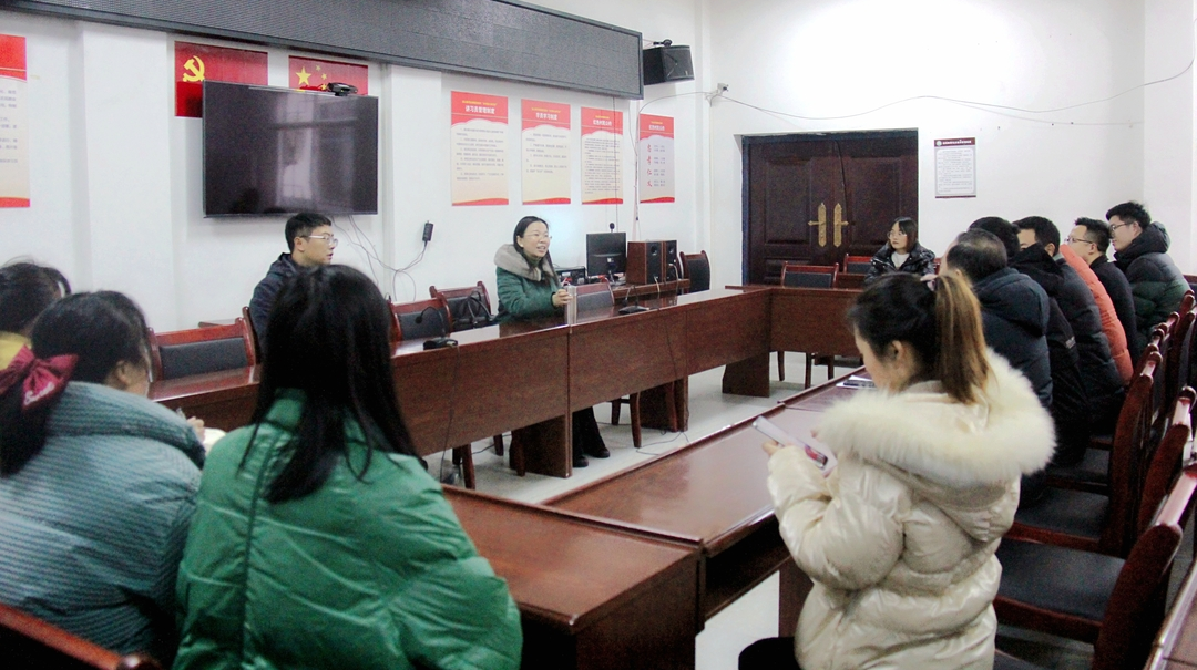 【新春走基层】樊未到茨岩塘镇开展春节走访慰问活动