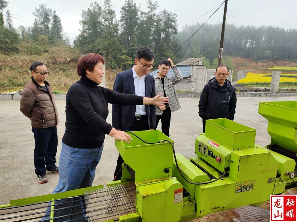 刘引调研农机化工作