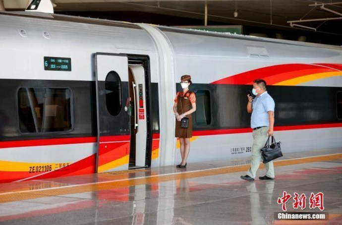 人员跨省流动政策放宽，暑假可以探亲出游吗？