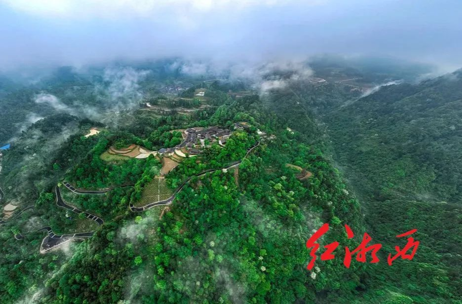 历经天华成此景 无限风光在湘西