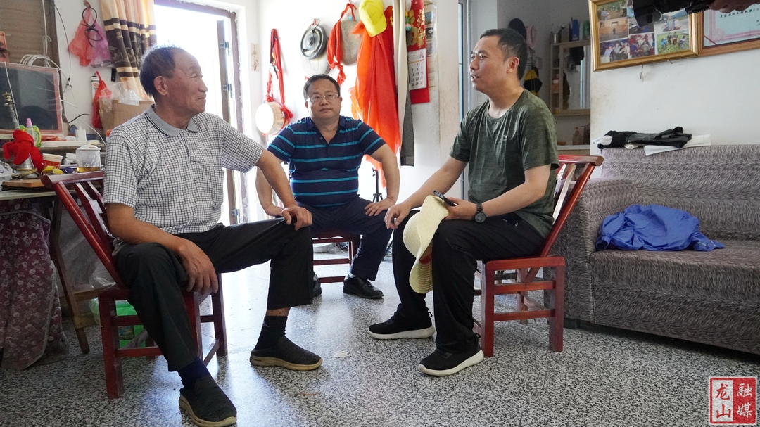 周胜益到部分乡镇调研乡村振兴、安全生产、人居环境整治等工作