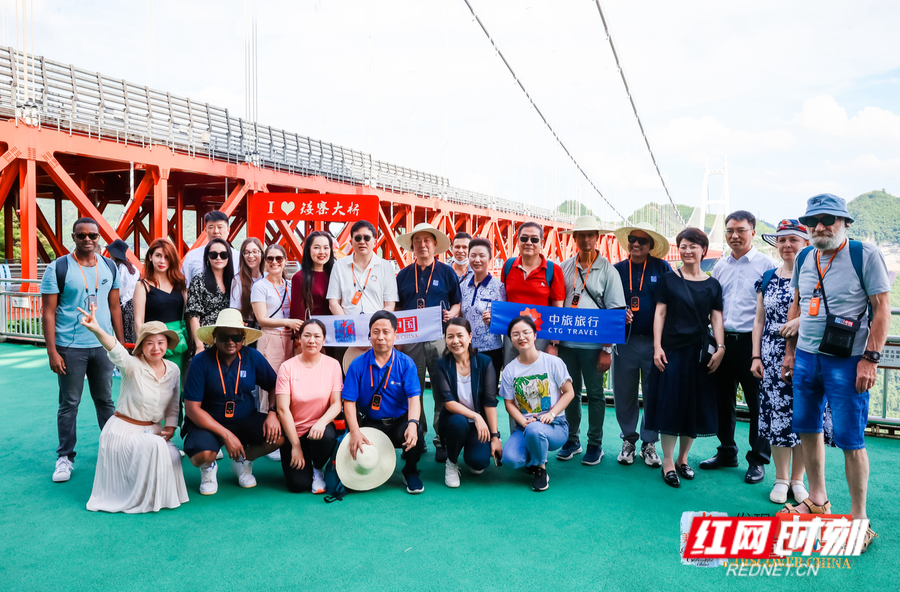 驻华外交官看湖南①丨“凤凰古城是中国人的童话世界”