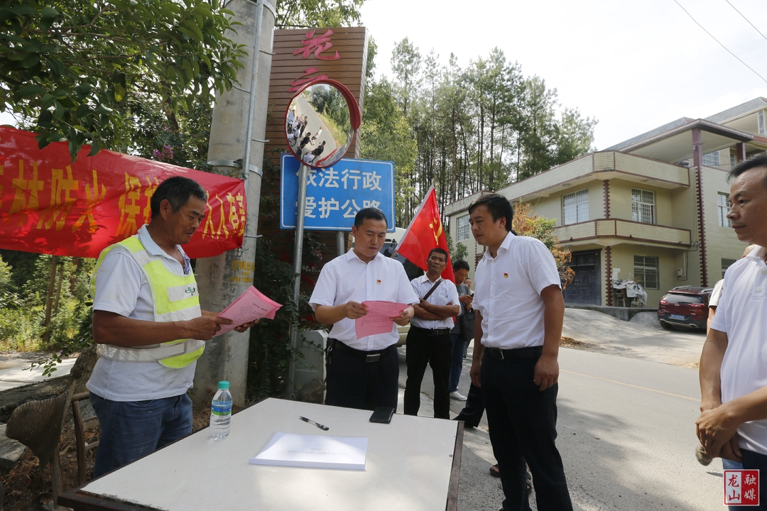 周胜益调研乡村振兴、防旱抗旱、安全生产等工作