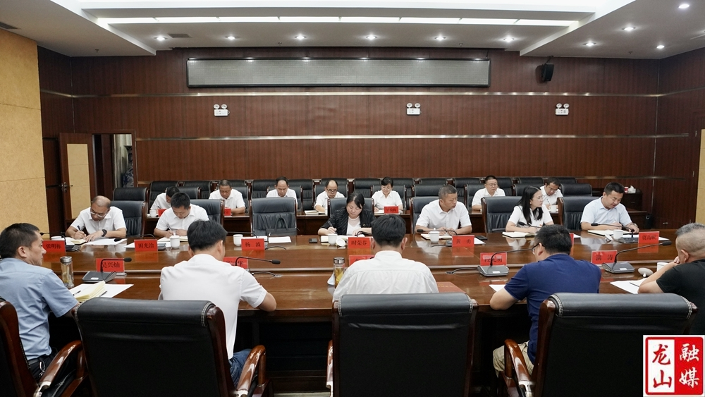 时荣芬带队到湖北利川市、来凤县、宣恩县考察学习