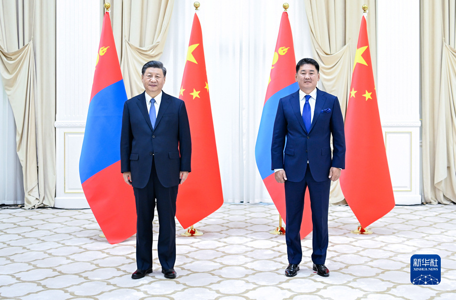 习近平会见蒙古国总统呼日勒苏赫