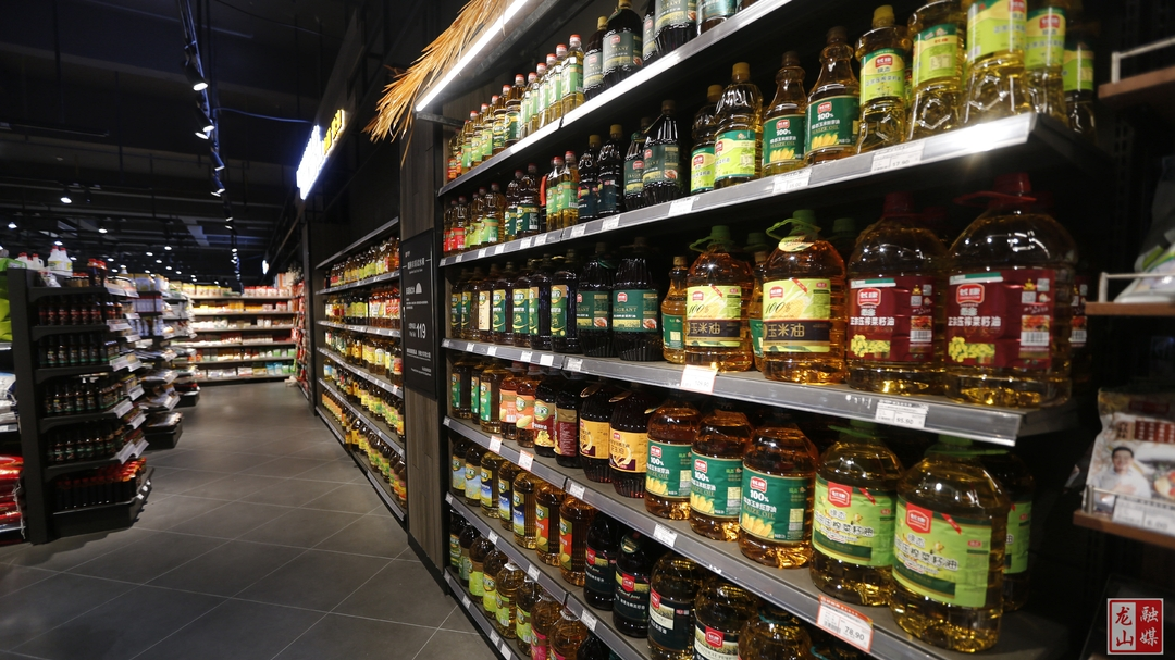 龙山生活必需品储备充足 市场保供稳定有力