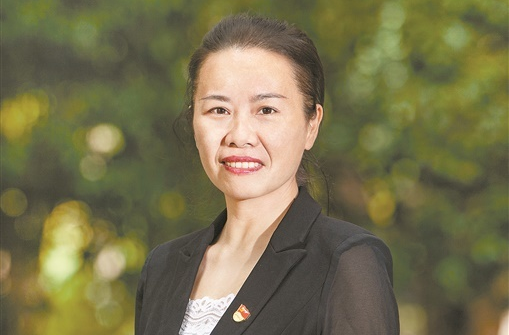 二十大代表风采丨桂艳华：将爱与暖融入10米车厢