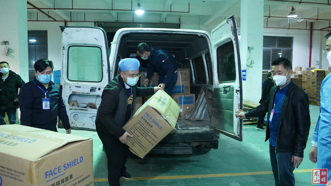 爱心人士捐赠8万元医疗物资助力疫情防控