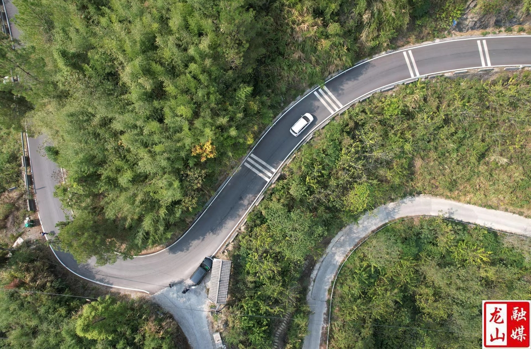 湘西龙山：民生实事路助推土家山乡经济再腾飞