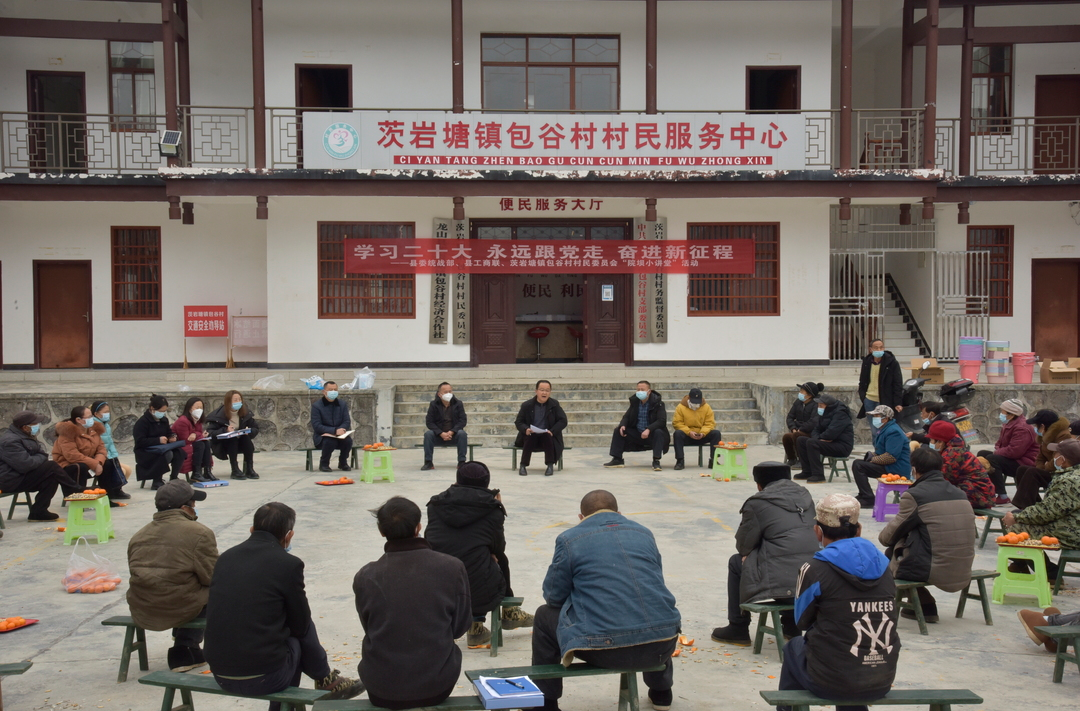 县委统战部县工商联开展“万民干部下基层 帮扶联系心连心”活动