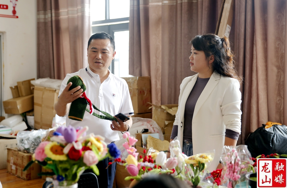 周胜益调研企业生产运行情况