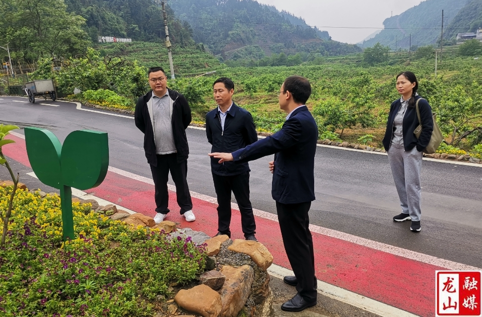 余志国到洗车河镇调研稳岗就业工作