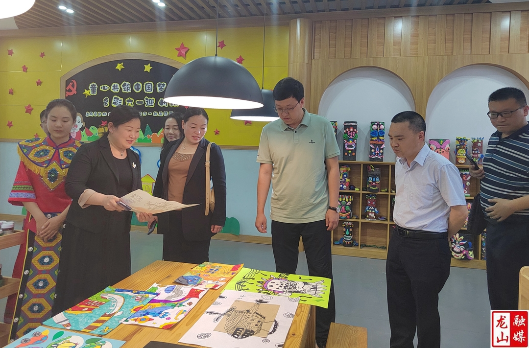 向怿文带队到来凤县考察交流民族团结进步创建工作