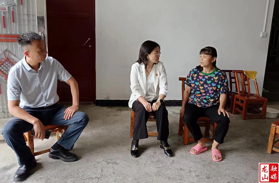 樊未到茅坪乡慰问困难党员并调研当前重点工作