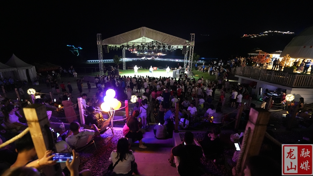 音乐烟花浪漫邂逅  尽享八面山狂欢之夜