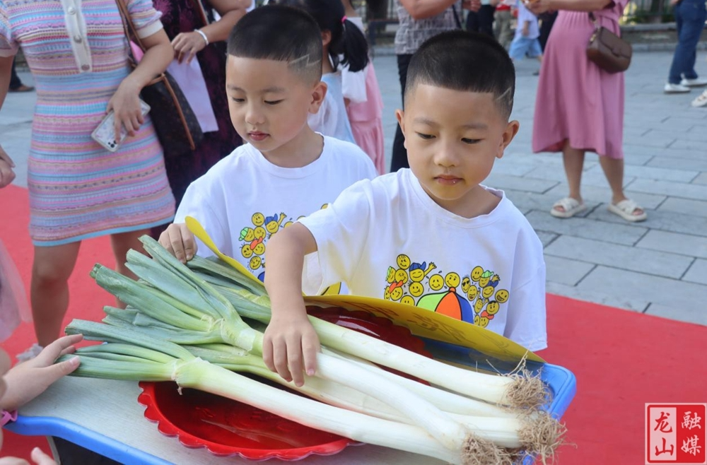 龙山六小：“小萌新”入学啦！