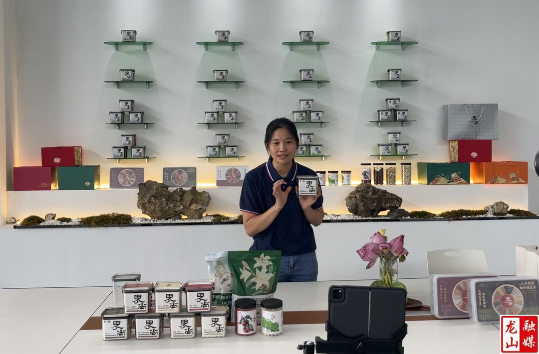 大灵山下绘锦绣 ——石牌镇发展特色产业助力乡村振兴