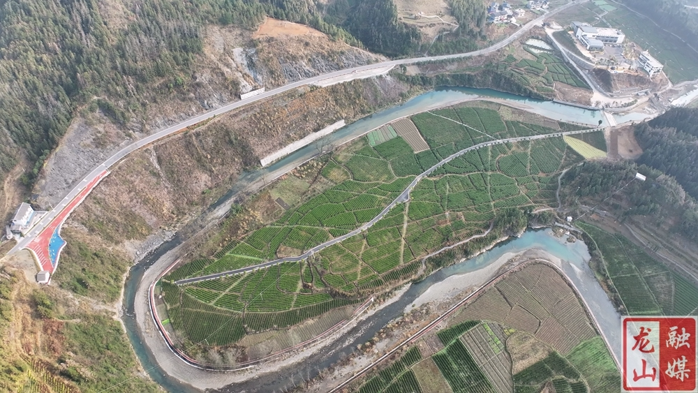 龙山县凉风洞生态清洁小流域获评“国家水土保持示范工程”