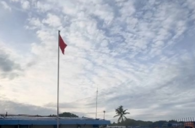 时隔19年 五星红旗再次在瑙鲁升起