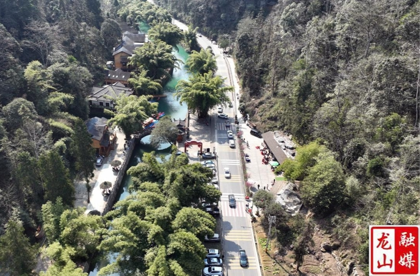 登上央视春晚长沙分会场的龙山《土家迎客歌》 带动当地旅游市场“热”起来