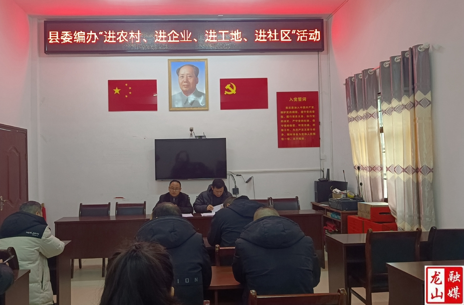 县委编办一行到茨岩塘镇细车村开展“四进”活动