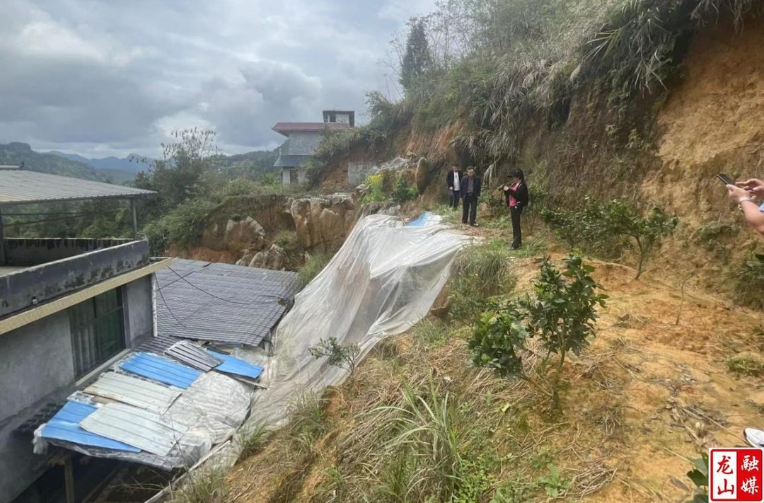 心系百姓 县自然资源局雨后查看受灾点