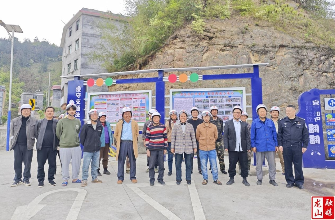 内溪乡：头盔送上门 安全“戴回家”