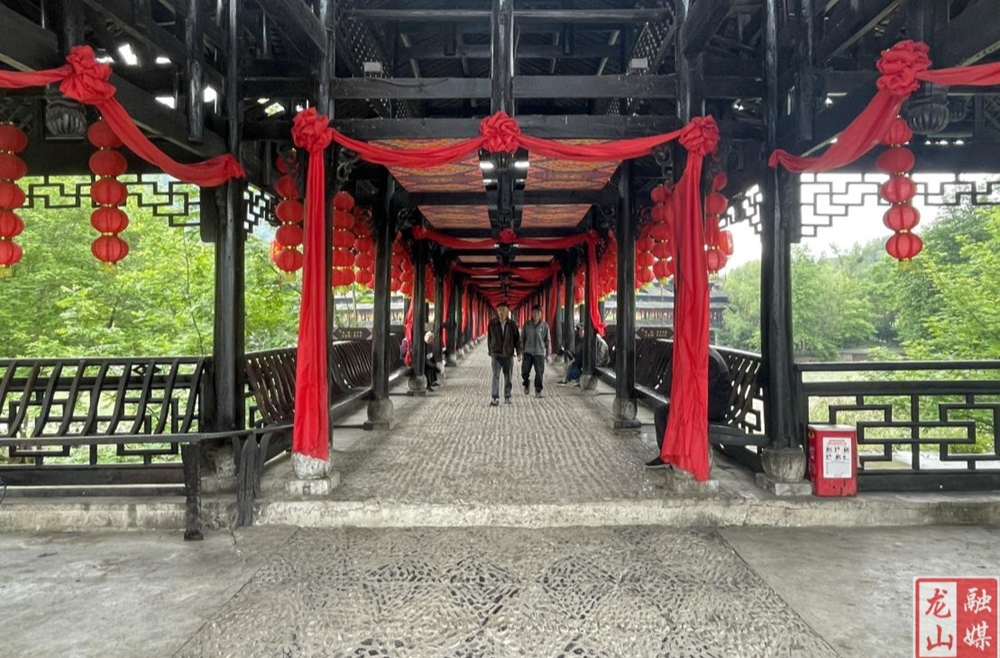 苗儿滩镇大力整治景区乱摆乱卖现象