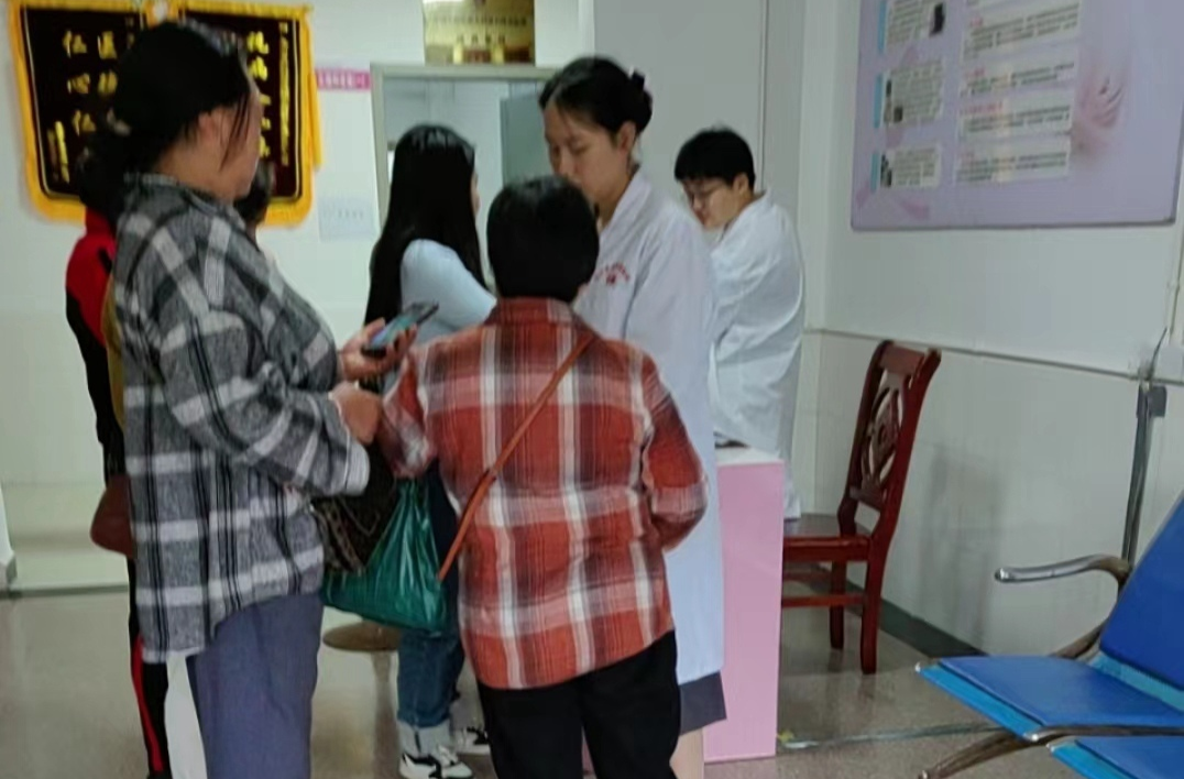 洛塔乡积极开展妇女“两癌”免费筛查工作