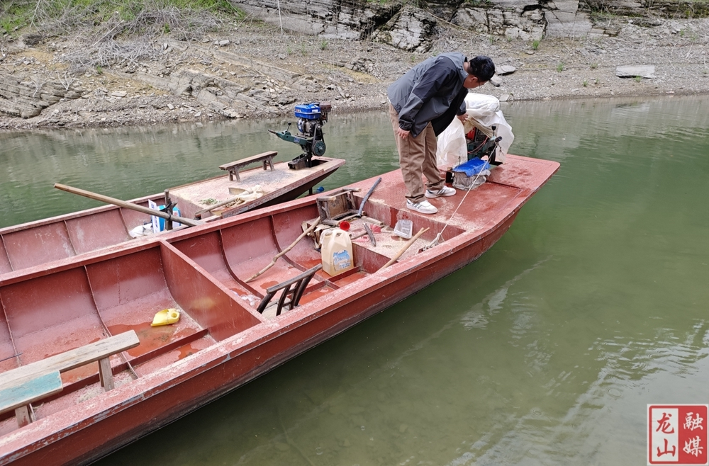 召市镇全力抓好汛期水上交通安全工作