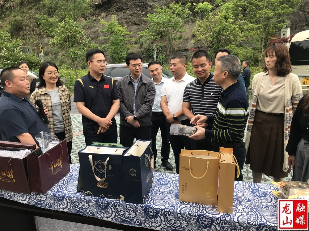 长沙市开福区来县调研乡村振兴对口帮扶工作