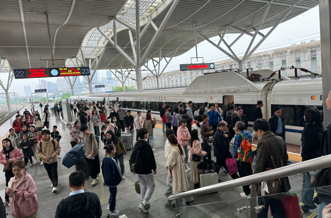 “首店经济”齐发力、绿色消费掀高潮—— 湖南“假日经济”热力十足