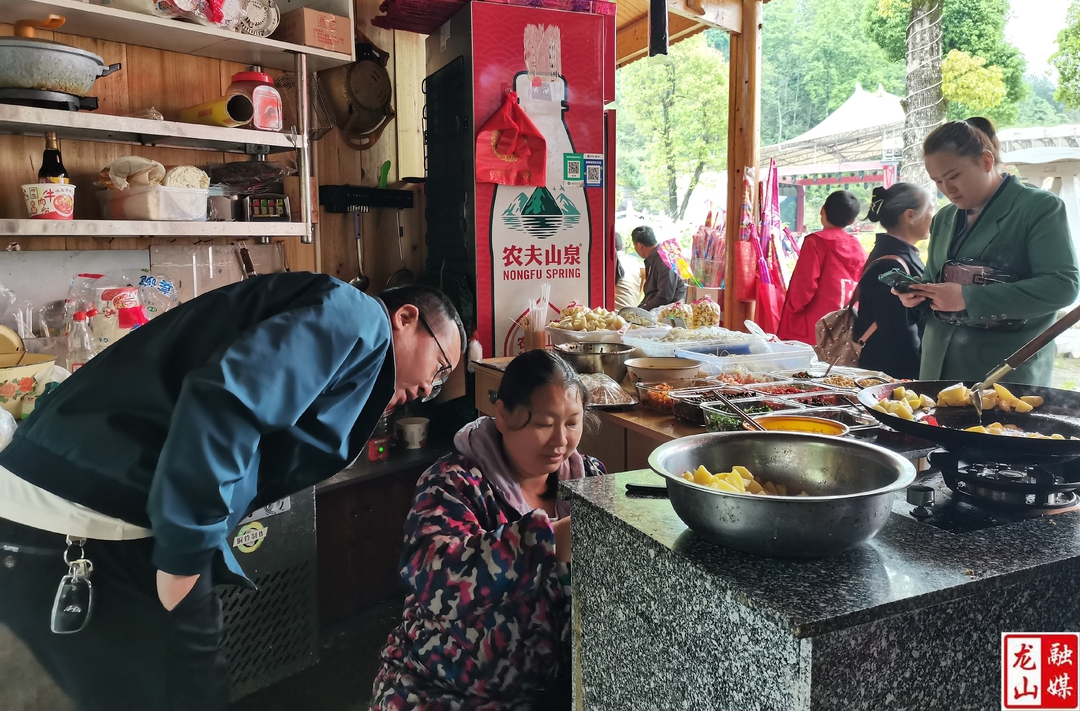 兴隆街道开展燃气安全专项检查行动