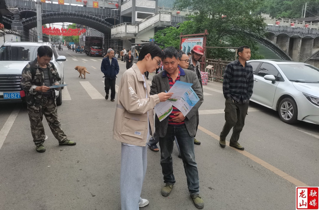 洗车河镇开展“加油宝贝”项目宣传