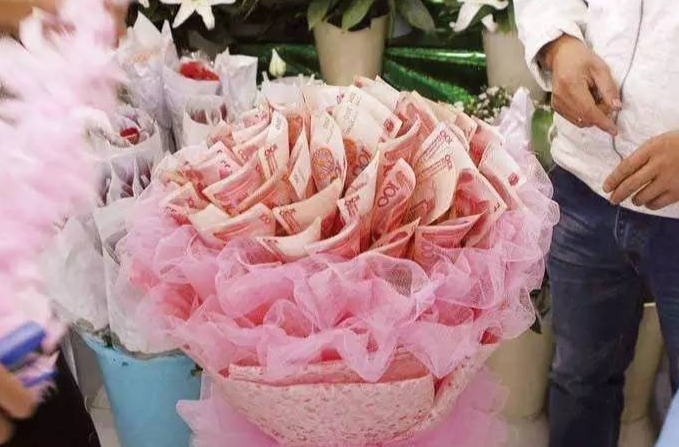 520送束“现金花”、不让对象打游戏？这些行为都违法了！