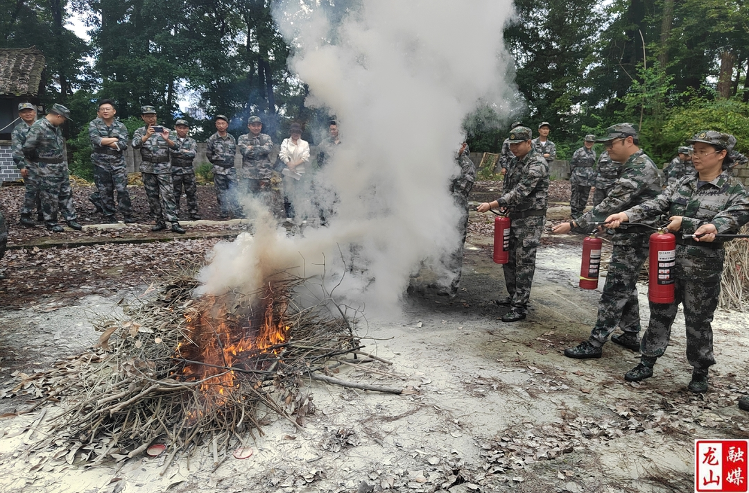 伍斌到县委党校科干班开展消防安全专题授课