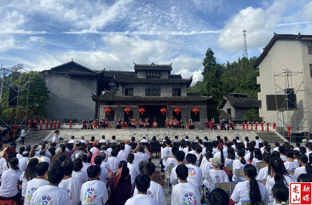 长龙一家亲：2024年“情系端午节 爱‘拥’洗车河”主题文化交流活动举行