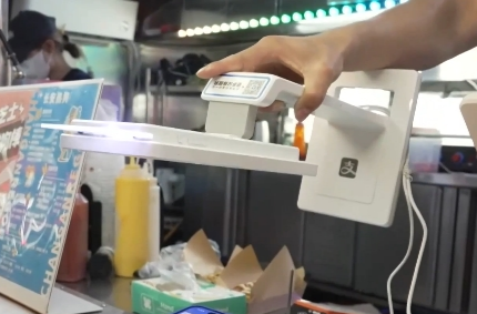 便利消费无障碍 多地出台举措让外卡支付更轻松