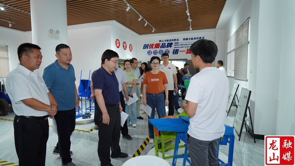 长沙市工信局到龙山县调研乡村振兴对口帮扶工作